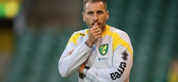 Huckerby sacked as Norwich Under-23 assistant